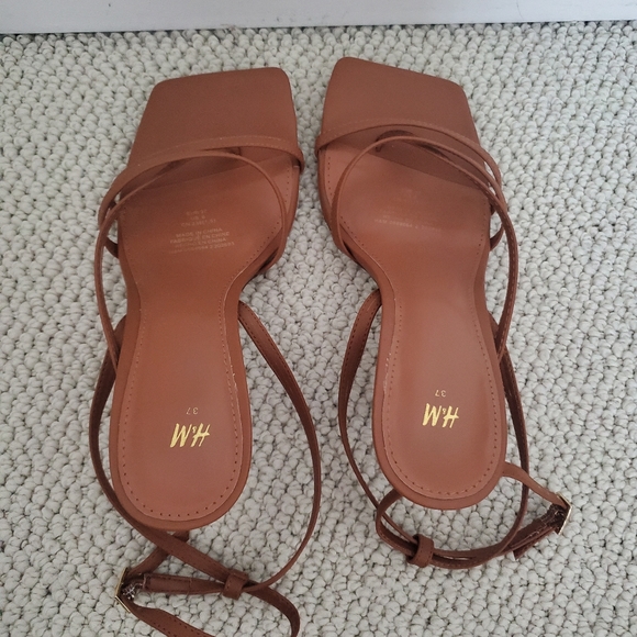 H&M sandals - Picture 4 of 4